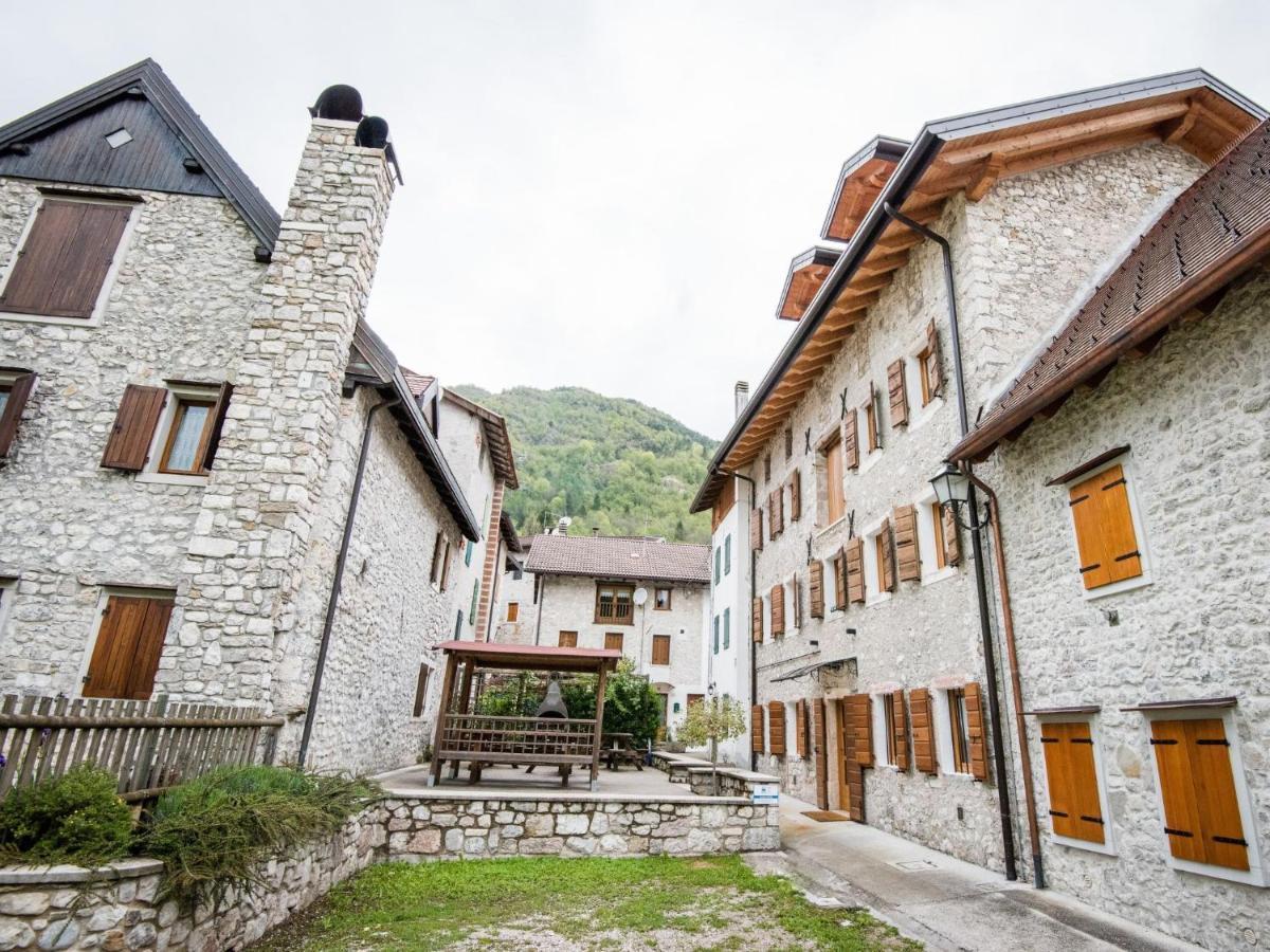 Apartment Albergo Diffuso - Cjasa Ustin-4 By Interhome Barcis Eksteriør bilde