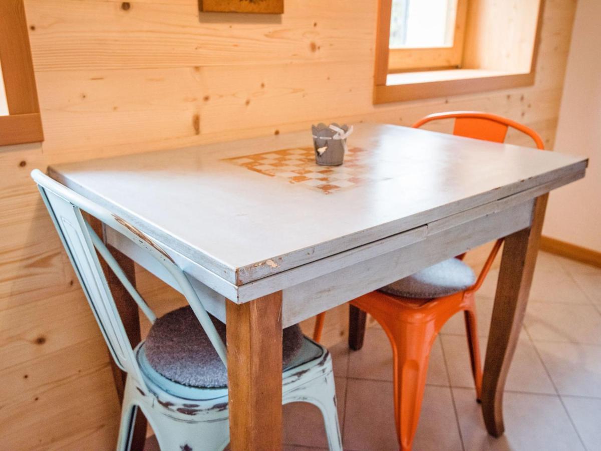 Apartment Albergo Diffuso - Cjasa Ustin-4 By Interhome Barcis Eksteriør bilde