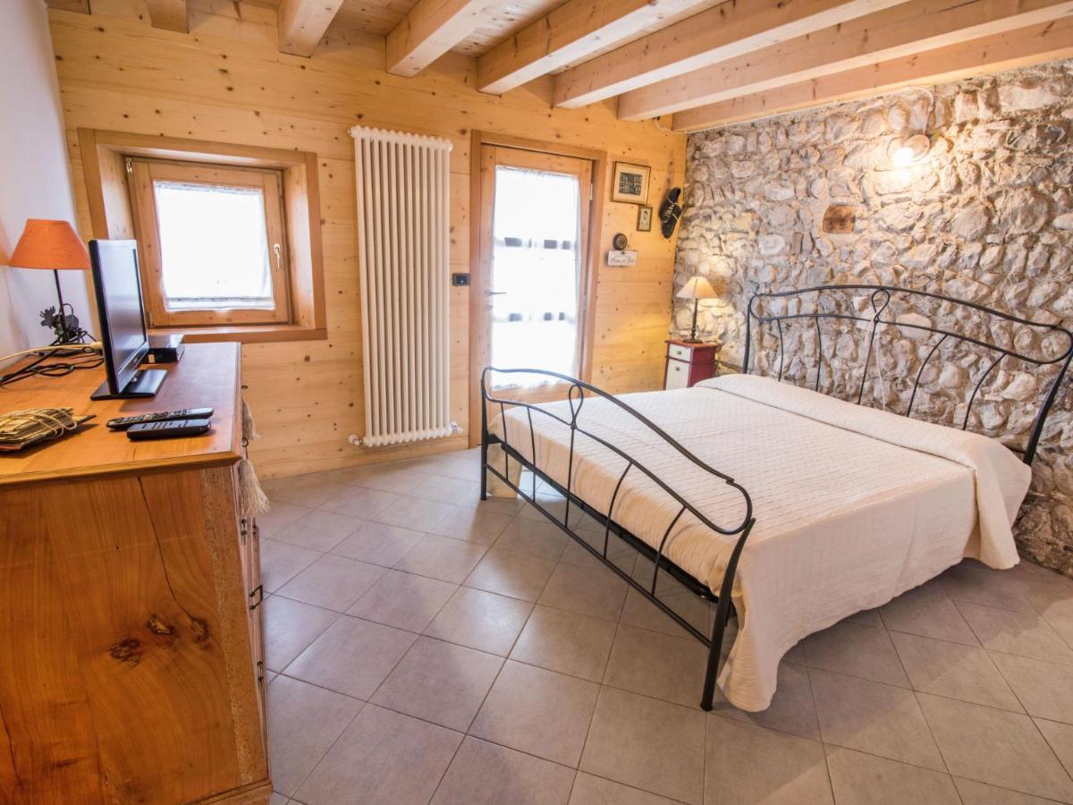 Apartment Albergo Diffuso - Cjasa Ustin-4 By Interhome Barcis Eksteriør bilde
