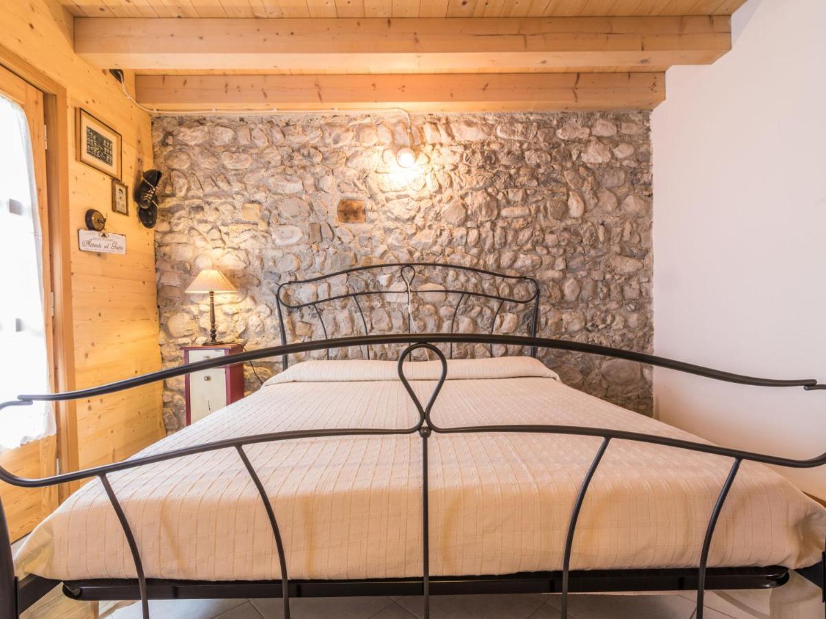 Apartment Albergo Diffuso - Cjasa Ustin-4 By Interhome Barcis Eksteriør bilde